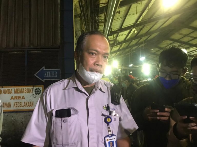 Kebakaran Sumalindo Diduga Akibat Korsleting, Kerugian Sekitar Rp35 Miliar
Telah dibaca : 564 Kali.