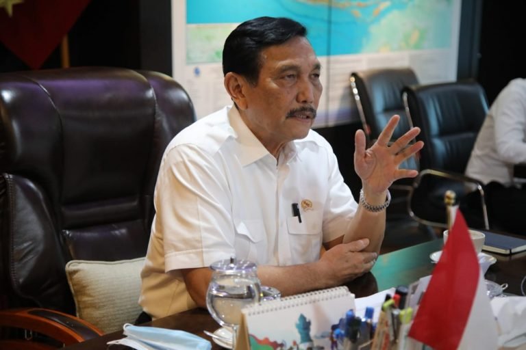 Luhut Tegaskan 8 Persen Dana Desa Bisa untuk Warga Isoman
Telah dibaca : 628 Kali.