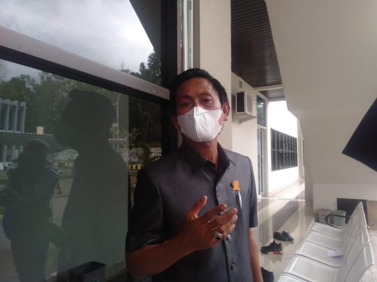 Hentikan Lelang DED Jalan Lingkar BK-Tanjung Laut Indah
Telah dibaca : 840 Kali.