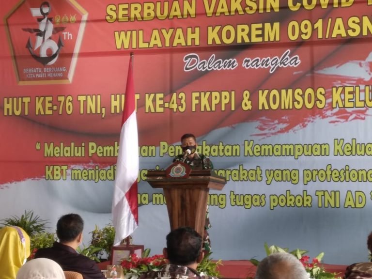 Korem 091/ASN Gelar Vaksin, Cahyo: Jangan Merasa Kebal Tetap Jaga Prokes
Telah dibaca : 585 Kali.