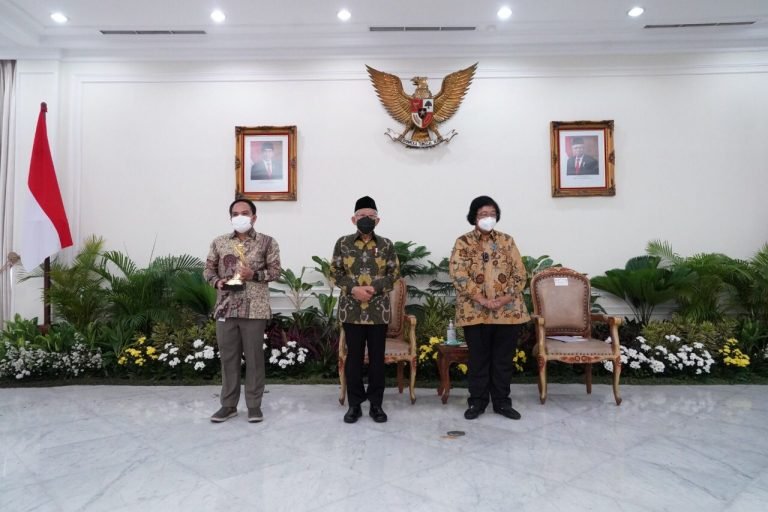 Peduli Masyarakat, Pertamina EP Field Sanga-Sanga Raih Proper Emas 2021
Telah dibaca : 932 Kali.