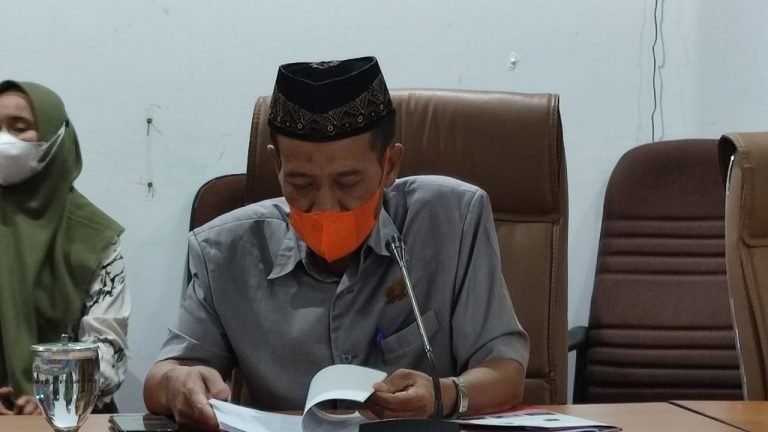 Tim Percepatan Pemanfaatan Air Permukaan Bontang Belum Menyentuh Waduk Marangkayu, Abdul Malik Kecewa
Telah dibaca : 790 Kali.