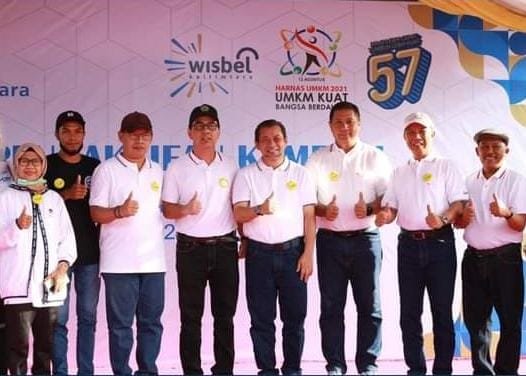 Hadi Mulyadi Minta Wisata Belanja Di GOR Kadrie Oening Bisa Meningkatkan UMKM