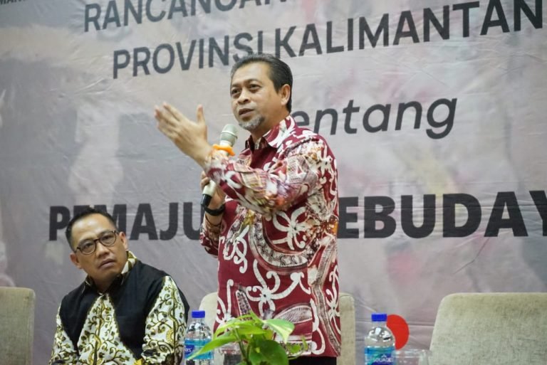 Bahas Perda Pemajuan Kebudayaan, Wagub Teringat Ucapan Imam Syafi’i
Telah dibaca : 714 Kali.