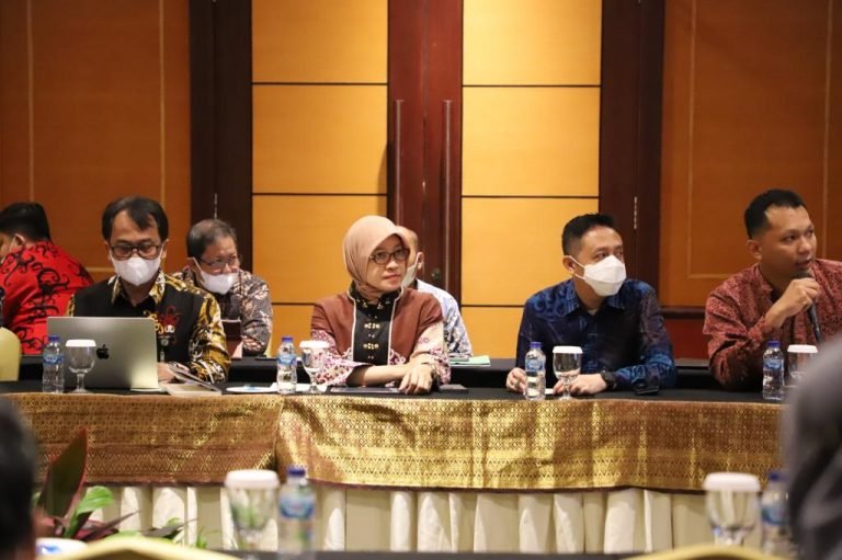 Kaltim Siapkan BUMD Untuk KEK MBTK
Telah dibaca : 688 Kali.