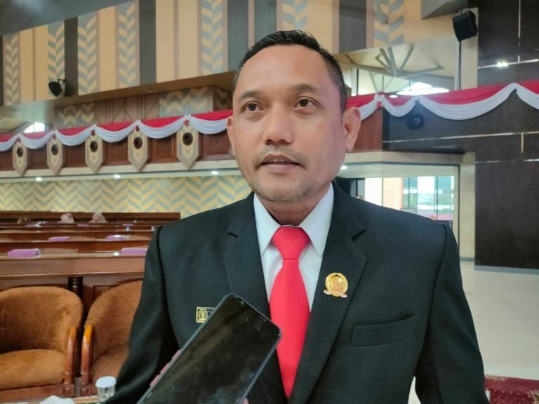Keterwakilan Perempuan Dalam Politik, Komariah Masuk DPRD Kaltim
Telah dibaca : 664 Kali.