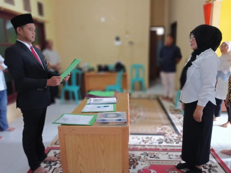 Lantik PPS PAW, Purnomo: Jangan Ada Kekosongan Biar Kerjanya Tak Terganggu
Telah dibaca : 716 Kali.