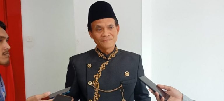 Dewan Beri Apresiasi Pemkot Jadikan Samarinda Bebas Kumuh
Telah dibaca : 663 Kali.