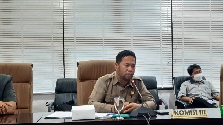 Drainase Perusahaan Buntu Mengakibatkan Akses Menuju SMPN 5 Bontang Digenangi Air
Telah dibaca : 670 Kali.