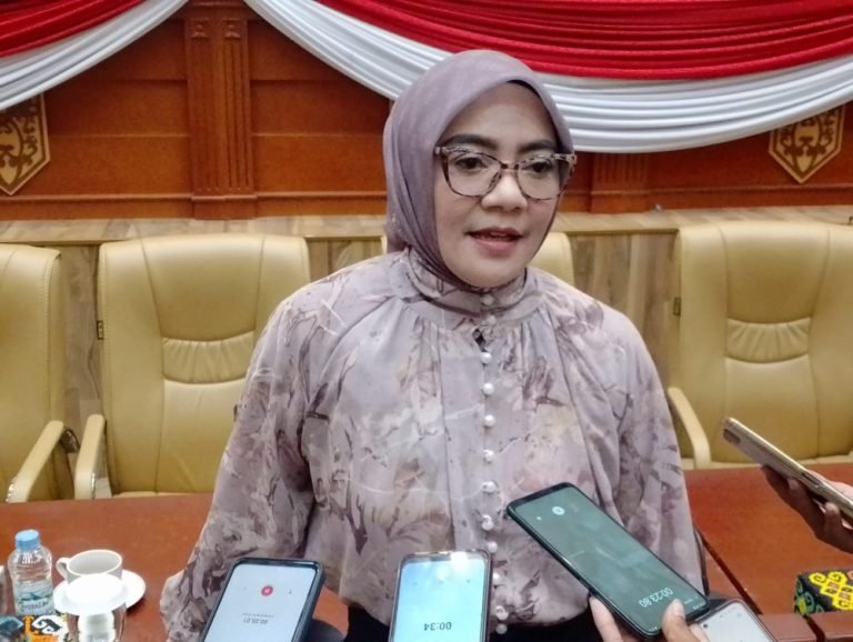 Bertandang ke DPRD Samarinda, DPRD Bontang Pelajari Perda PBG
Telah dibaca : 752 Kali.