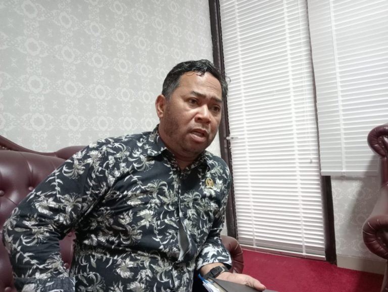 Komisi III Minta Tambahan Armada Laut Pada Libur Idulfitri 2023
Telah dibaca : 747 Kali.