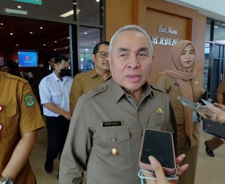 Isran Noor: Harus Dijaga Marwah dan Moralitas Rumah Sakit AWS
Telah dibaca : 782 Kali.