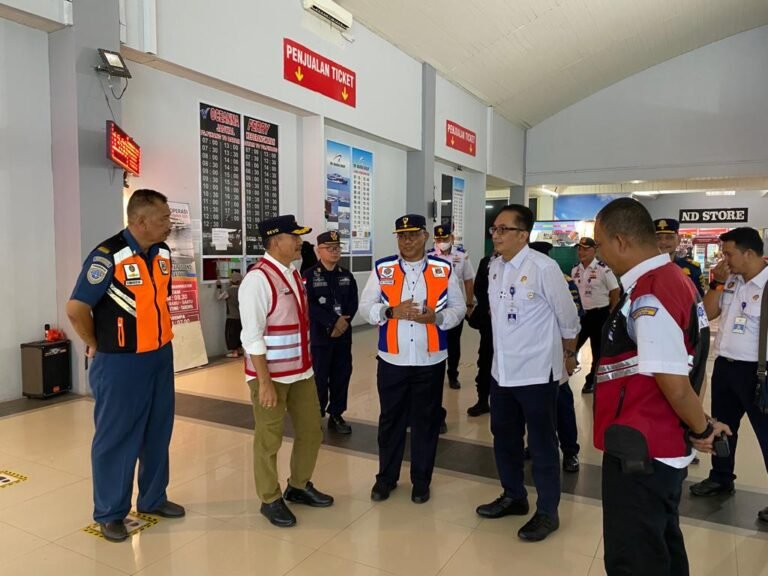 Antisipasi Angleb 2023, Ditjen Hubla Siapkan 9 Kapal Patroli Di Kepulauan Riau
Telah dibaca : 775 Kali.