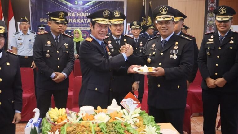 Hadiri Upacara Puncak HBP Ke-59, Ini Pesan Menkumham Yasonna
Telah dibaca : 748 Kali.