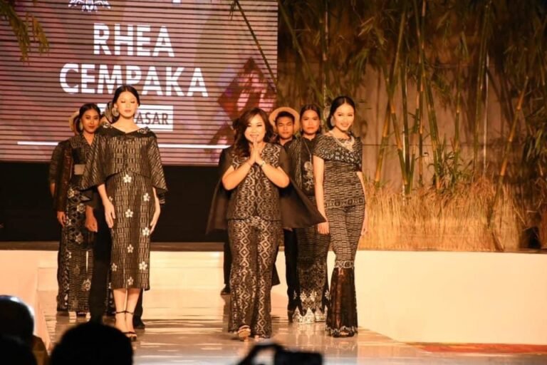 Usaha Busana Tenun Endek Binaan BNI, Digunakan Ibu Negara hingga Dunia
Telah dibaca : 889 Kali.