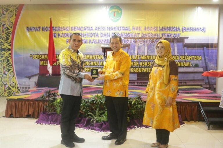 Wagub Hadi Minta Tingkatkan Perlindungan HAM di Seluruh Wilayah Kaltim
Telah dibaca : 834 Kali.