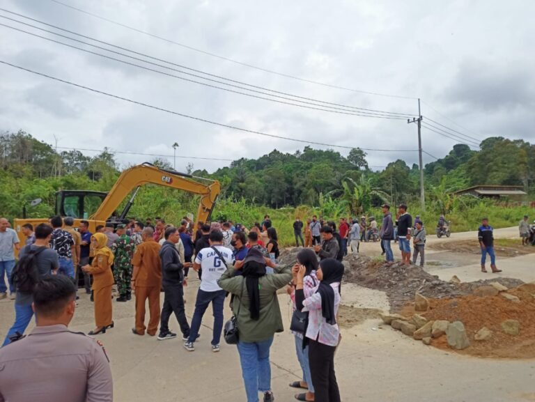 Akhirnya Ringroad II Dibuka Kembali, Arus Lalu Lintas Kendaraan Kembali Normal
Telah dibaca : 930 Kali.