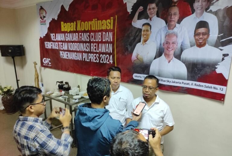 GFC Siapkan Deklarasi Akbar di IKN, Kantongi Cawapres Untuk Ganjar
Telah dibaca : 824 Kali.