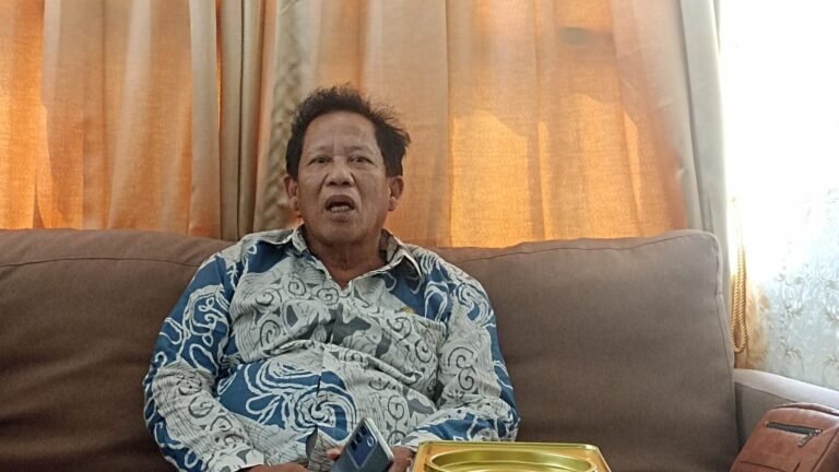 Masdari Kidang Soroti Pembangunan Jalan Menuju Area Pertanian di Kutai Timur
Telah dibaca : 787 Kali.