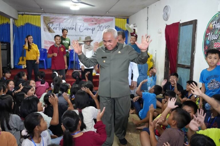 Kunker Ke Kubar dan Mahulu, Isran Berharap Semua Kegiatan Lancar
Telah dibaca : 801 Kali.