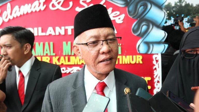 Wakil Ketua DPRD Provinsi Kalimantan Timur (Kaltim) Muhammad Samsun menyebut pendapatan pertanian harus meningkat untuk mendorong minat pemuda dalam pertanian.