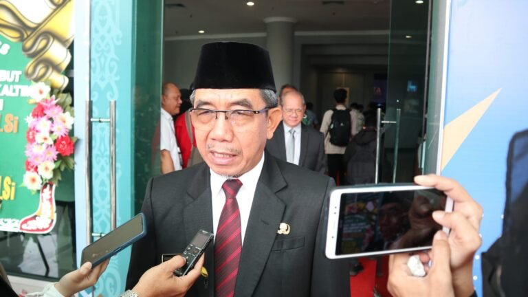 Bupati Kutai Timur Beri Apresiasi untuk Konsep ‘Berani Kaltim Berdaulat’
Telah dibaca : 765 Kali.
bupati kutai timur beri apresiasi untuk konsep 'berani kaltim berdaulat'