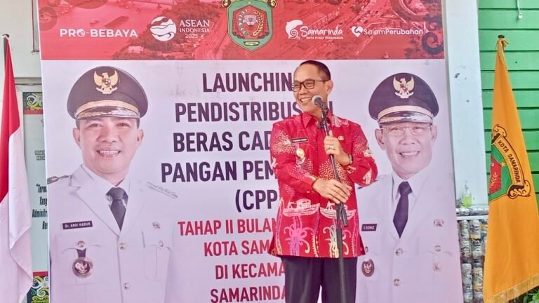 Wakil Wali Kota Samarinda Dorong Program Bantuan Beras Untuk Mengendalikan Inflasi
Telah dibaca : 782 Kali.
Wakil Wali Kota Samarinda, Rusmadi Wongso, menekankan pentingnya program bantuan beras sebagai upaya pemerintah untuk melindungi dan memberikan keamanan kepada masyarakat.