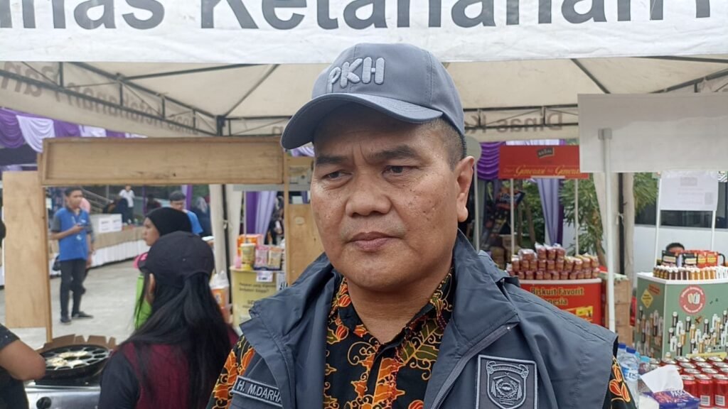 Upaya Lindungi Manusia dan Hewan dari Rabies, DKPP Vaksinasi Massal darham, kepala dinas ketahanan pangan dan pertanian Kota Samarinda saat ditemui langsung pada kegiatan Vaksinasi Rabies Massal di Kota Samarinda, Sabtu (7/10/2023)