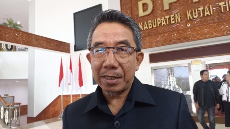 Bupati Kutai Timur (Kutim), Ardiansyah Sulaiman, mengambil langkah tegas dalam merencanakan masa depan daerahnya.