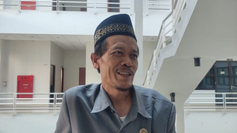 Sabtu, 25 November 2023 adalah hari berdirinya Persatuan Guru Republik Indonesia (PGRI) sekaligus Hari Guru Nasional.