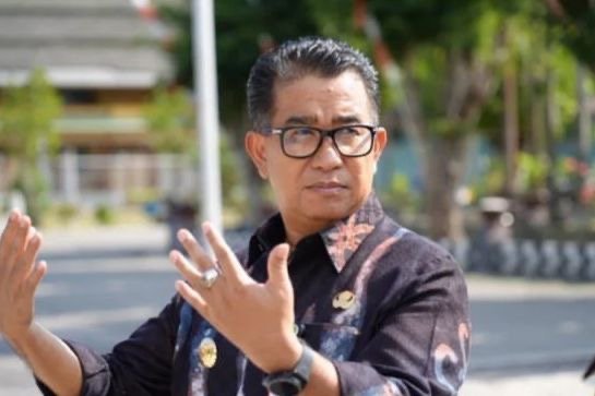 Bangun Greenhouse, Pj Gubernur: Punya Cadangan Pangan Sendiri Penjabat (Pj) Gubernur Kalimantan Timur (Kaltim) Akmal Malik menyebut membangun ketahanan pangan salah satunya bisa mengoptimalkan lahan-lahan yang masih tersedia dengan pola pertanian modern seperti greenhouse.