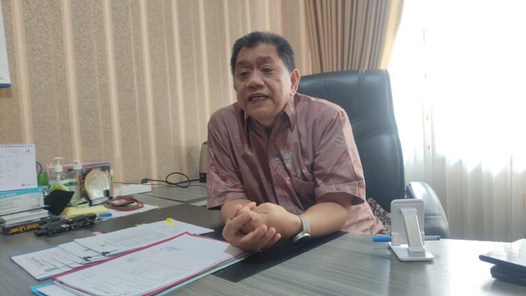 Kepala Dinas Kesehatan Kutai Timur, Dr. Bahrani, mengambil peran proaktif dalam mendorong transformasi kesehatan di daerahnya.