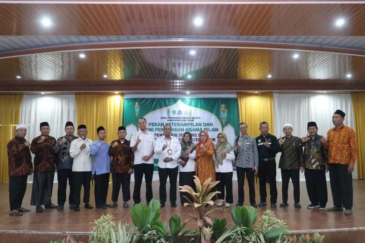 Pekan Ketrampilan PAI, Disdikbud Kutim Wujudkan Pendidikan Agama Islam Berkualitas Dinas Pendidikan dan Kebudayaan Kabupaten Kutai Timur (Disdikbud Kutim) kembali memeriahkan dunia pendidikan dengan sukses menggelar Pekan Ketrampilan Pendidikan Agama Islam (PAI).