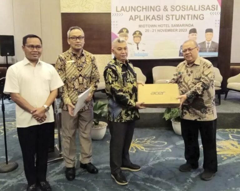 Dalam upaya mengatasi permasalahan stunting di Kutai Timur, Plt Kepala Dinas Pengendalian Penduduk dan Keluarga (DPPKB) Ronny Bonar H Siburian mengumumkan peluncuran Aplikasi Stunting.