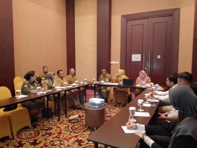 Badan Kesatuan Bangsa dan Politik (Kesbangpol) Provinsi Kalimantan Timur (Kaltim) menggelar Rapat "Kewaspadaan Dini Terhadap Pencegahan Konflik di Provinsi, Kabupaten/Kota pada Triwulan III".