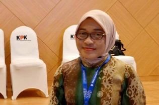 Sekda: Jangan Karena Perubahan Pejabat, Berubah Pula Integritas Kita Sekretaris Daerah (Sekda) Provinsi Kalimantan Timur (Kaltim) Sri Wahyuni menegaskan integritas akan mudah dilakukan selama sistem berjalan dengan baik dan tidak ada tekanan atau hal-hal yang bisa mempengaruhi terwujudnya good and clean governance.