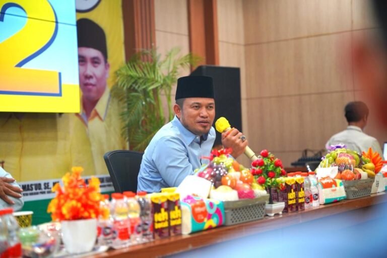 Sebelum memasuki hari pertama masa kampanye, pasangan Capres-cawapres Prabowo Subianto dan Gibran Rakabuming Raka menggelar doa dan berselawat bersama Habib Syech bin Abdul Qodir Assegaff.