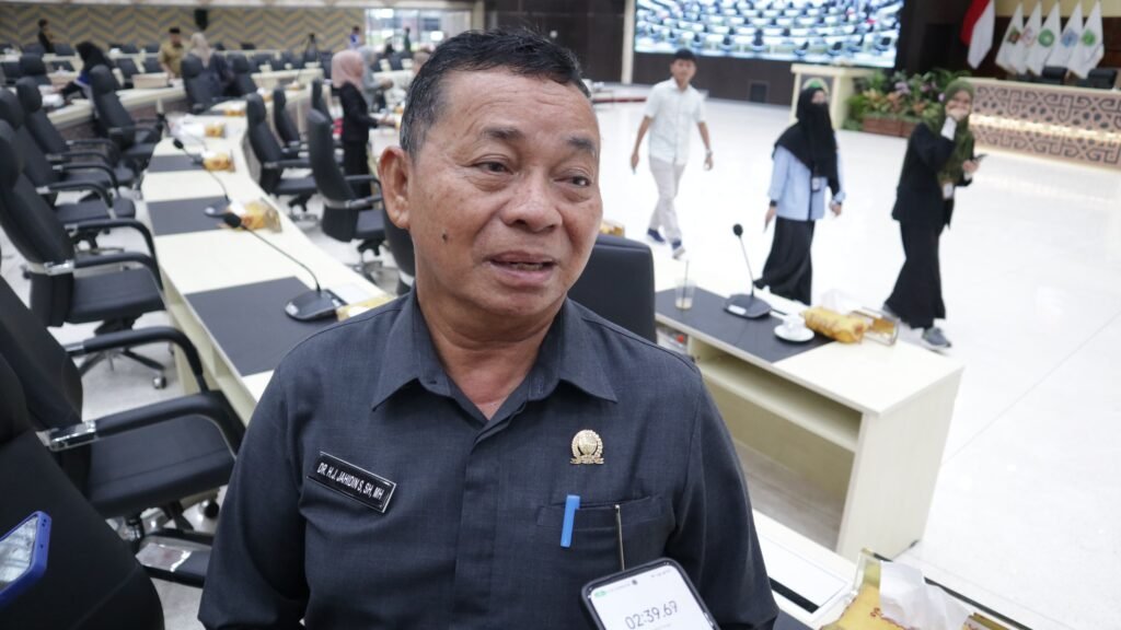 Komisi I DPRD Kaltim Siap Dukung Penuh Persiapan Logistik Pemilu 2024 Komisi I DPRD Kalimantan Timur (Kaltim) menyatakan dukungan penuh terhadap persiapan logistik Pemilu 2024 yang dilakukan oleh Komisi Pemilihan Umum (KPU) daerah.