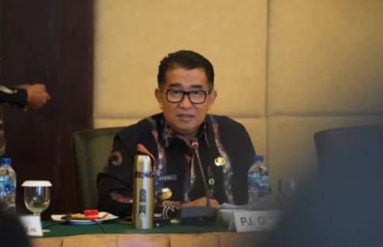 3 Kabupaten Sukses Laksanakan Urusan Perumahan Rakyat, Akmal Malik: Capai 100 Persen Pemerintah (Pemprov) Kalimantan Timur (Kaltim) mengapresiasi kinerja tiga pemerintah kabupaten yang sukses melaksanakan urusan perumahan rakyat.