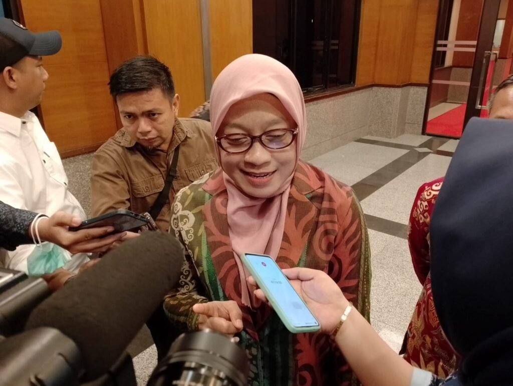 Kaltim Proyeksikan Serapan Anggaran Capai 93 Persen di Akhir Tahun Sekretaris Daerah Provinsi Kalimantan Timur (Kaltim), Sri Wahyuni, mengungkap prestasi luar biasa yang telah dicapai oleh provinsi Kaltim dalam hal serapan anggaran.