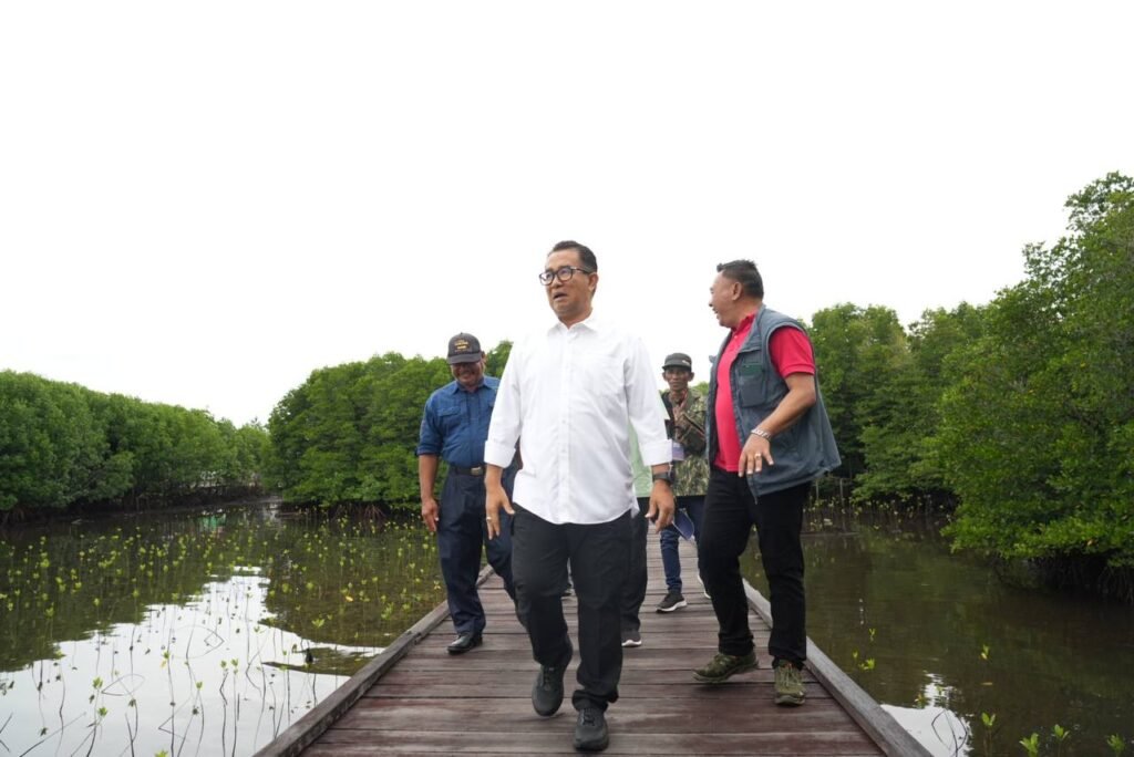 Pj Gubernur Kalimantan Timur (Kaltim), Akmal Malik, berharap Bontang dengan potensi wisata yang dimiliki bisa fokus pada pengembangan wisata berbasis lingkungan.