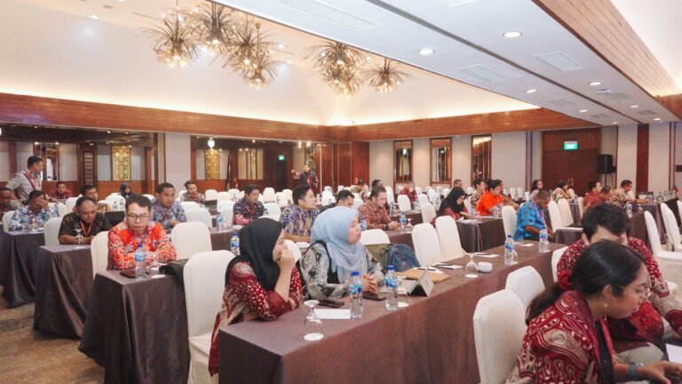 Direktur Kepelabuhananan Muhammad Masyhud, bertempat di Hotel Sari Pacific Jakarta, Selasa (5/12/2023) , membuka Bimbingan Teknis Survei Investigasi dan Desain (SID) dan Detail Engineering Design (DED).