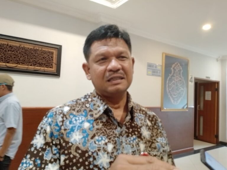 Pos Pelayanan Terpadu (posyandu) di Kota Samarinda, Kalimantan Timur (Kaltim) sebagai salah satu bentuk Upaya Kesehatan Berbasis Masyarakat (UKBM) yang dikelola dan diselenggarakan dari, oleh, untuk dan bersama masyarakat.