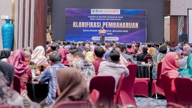 Disdikbud Kaltim Lakukan Pembaharuan Dapodik untuk SMK di Kaltim Dinas Pendidikan dan Kebudayaan (Disdikbud) Kalimantan Timur (Kaltim) mengadakan kegiatan klarifikasi pembaharuan Data Pokok Pendidik (Dapodik) untuk jenjang Sekolah Menegah Kejuruaan (SMK) Negeri dan Swasta Se Kaltim.