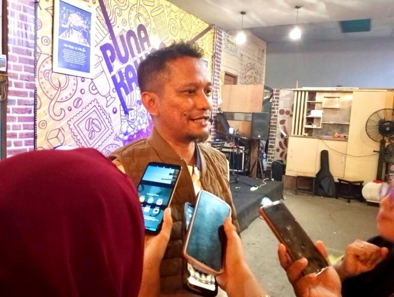 Wali Kota Samarinda, Kalimantan Timur (Kaltim) Andi Harun sempat geram akibat maraknya usaha Pertamini di beberapa lokasi.