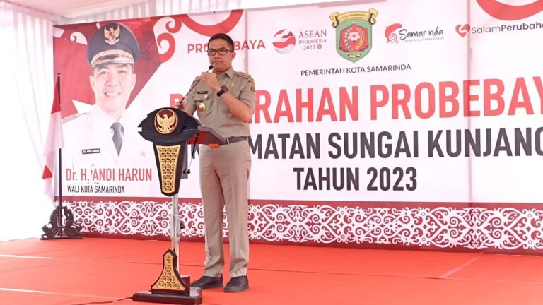 Walikota Samarinda, Kalimantan Timur Andi Harun, menekankan pentingnya meneruskan pembangunan di Samarinda, khususnya Kecamatan Sungai Kunjang sebagai bagian tak terpisahkan dari sejarah kota.