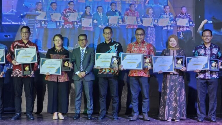 Kantor Wilayah (Kanwil) Kementerian Hukum dan HAM (Kemenkumham) Kalimantan Timur (Kaltim), meraih peringkat kedua sebagai Badan Publik Informatif untuk kategori Instansi Vertikal Provinsi Kaltim dengan perolehan nilai 98,13.