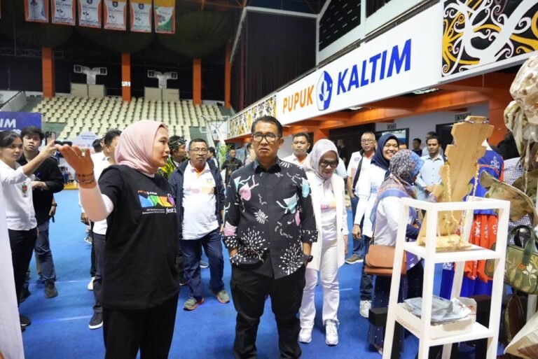 Pj Gubernur Kaltim Akmal mengapresiasi penyelenggaraan UMKM Fest 2023 yang diinisiasi PT Pupuk Kaltim Bontang berkolaborasi dengan Pemkot Bontang.