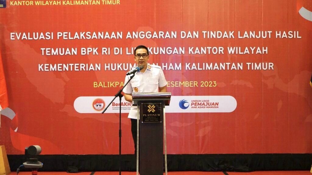 Buka Rakor Evaluasi Pelaksanaan Anggaran, Kakanwil: Jadikan Ajang Diskusi Kepala Kantor Wilayah (Kanwil) Kemenkumham Kalimantan Timur (Kaltim) Gun Gun Gunawan menyebut Rapat Koordinasi Evaluasi Pelaksanaan Anggaran dan Tindak Lanjut Hasil Temuan BPK RI di Lingkungan Kanwil Kemenkumham Kaltim dapat dijadikan sebagai ajang diskusi.