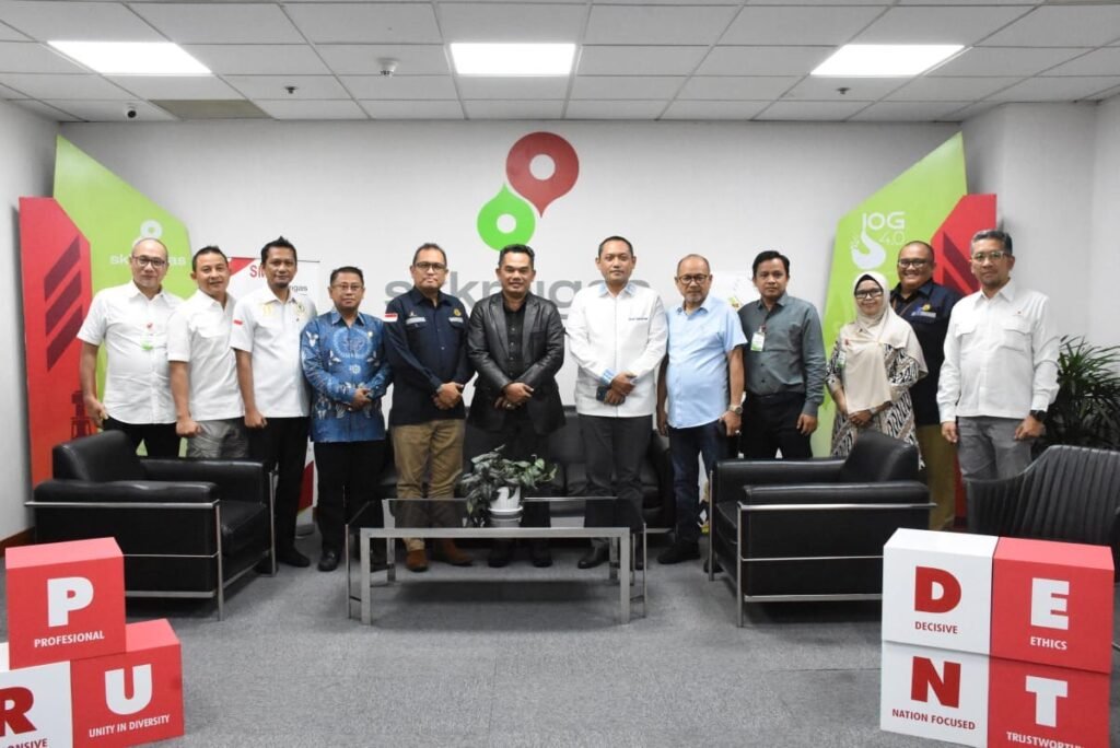 Kunker DPRD Kaltim ke SKK Migas, Bahas Program Strategis dan Cari Solusi Kelangkaan BBM Komisi II DPRD Kalimantan Timur (Kaltim) melakukan Kunjungan Kerja (Kunker) ke Satuan Kerja Khusus Pelaksana Kegiatan Usaha Hulu Minyak dan Gas Bumi (SKK Migas) Wilayah Kalimantan dan Sulawesi di Balikpapan, Rabu (13/12/2023).